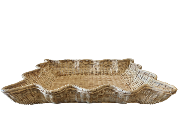 Sienna Scalloped Wicker Tray Medium