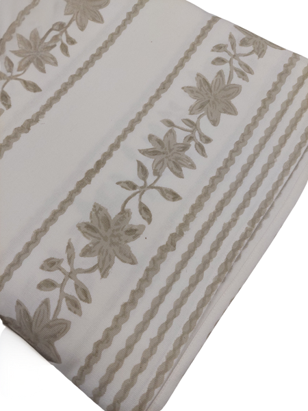 Magnolia Delphine Tablecloth